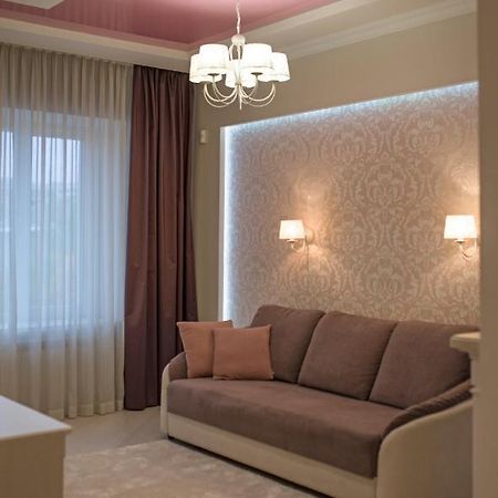 Remarkable Appartments In Town Center Poltava Exterior photo
